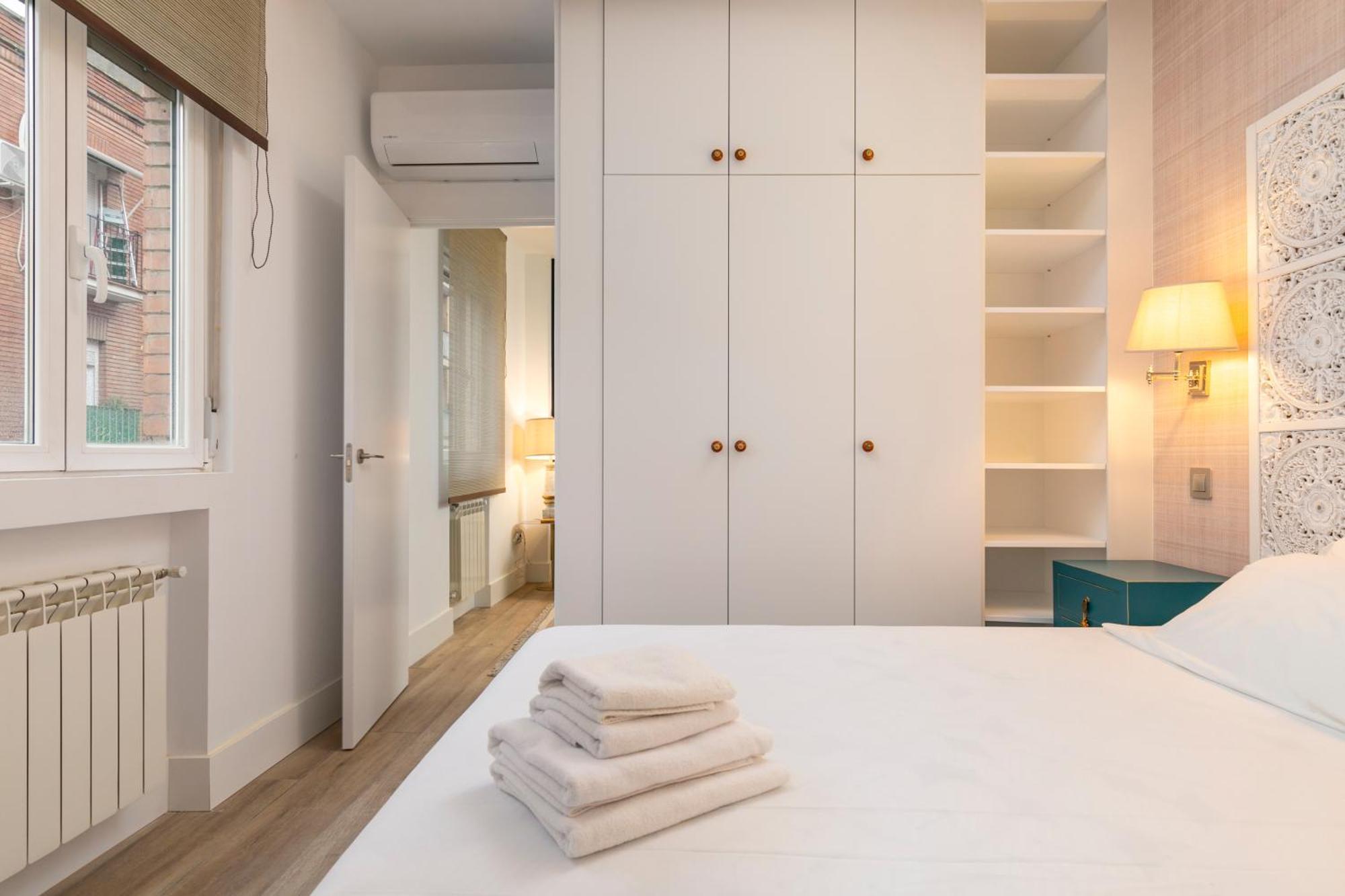 Plaza De Castilla Apartments Madrid Buitenkant foto